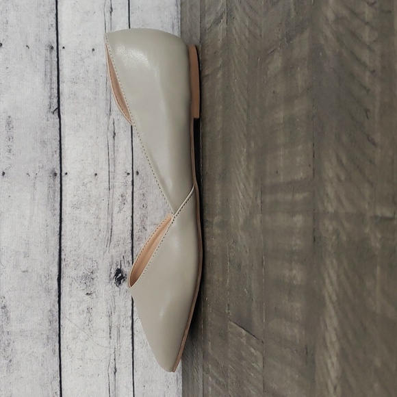 JourneeCollection-Cortni Pointed Toe Flat Gray Size 7.5W - Picture 5 of 8